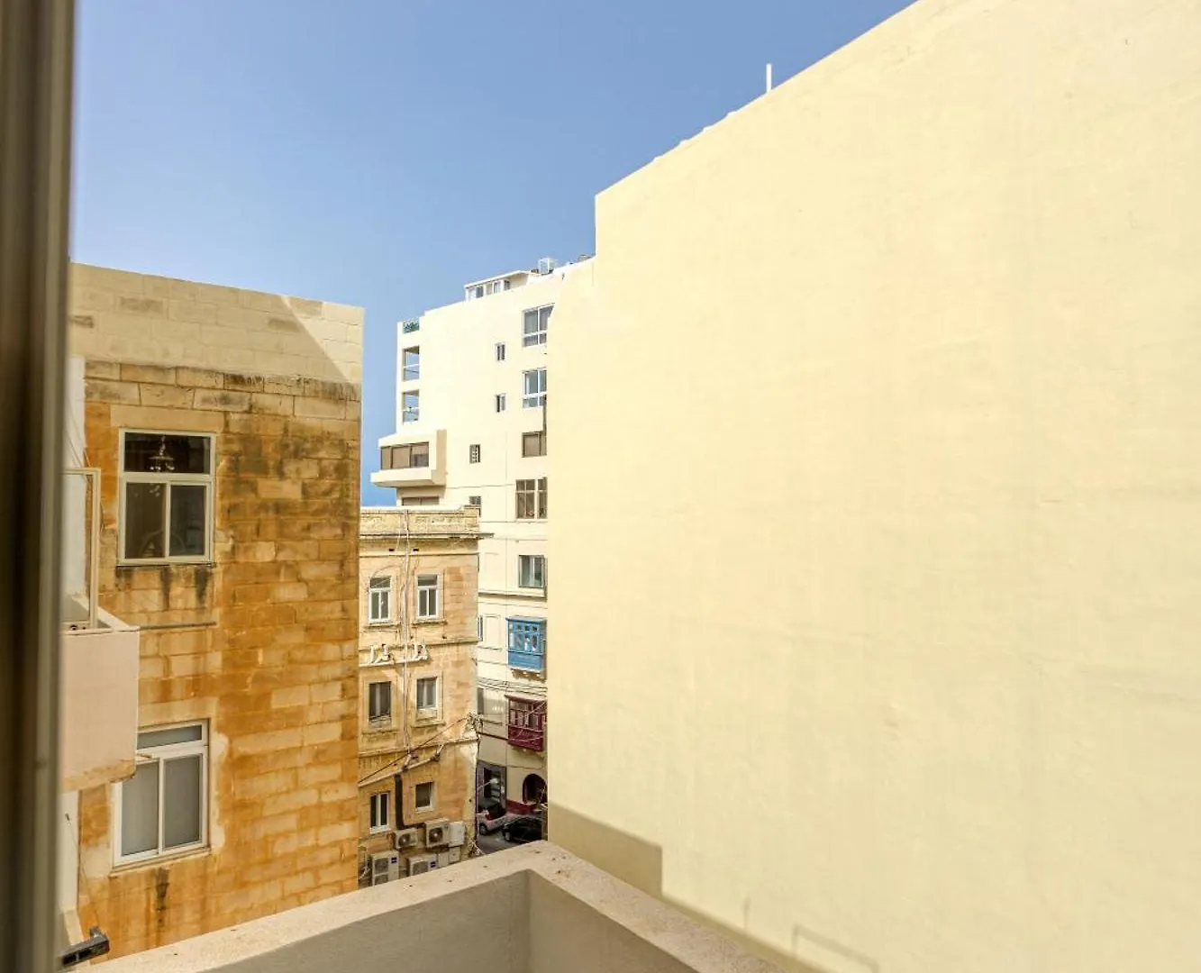 Designer 2Br Home In The Heart Of Sliema With Wifi By 360 Estates Malta
