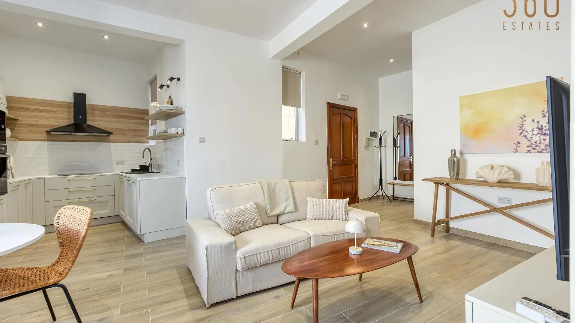 Apartment Designer 2Br Home In The Heart Of Sliema With Wifi By 360 Estates Malta