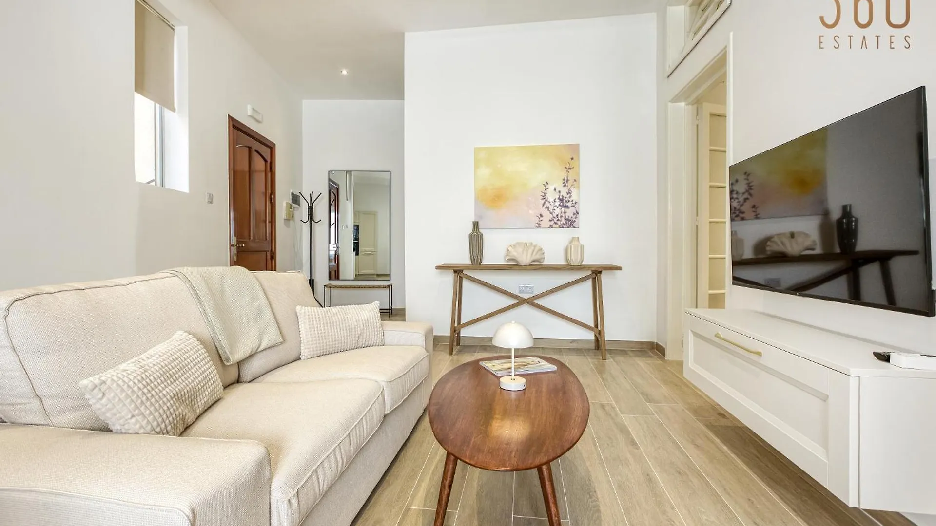Designer 2Br Home In The Heart Of Sliema With Wifi By 360 Estates Malta
